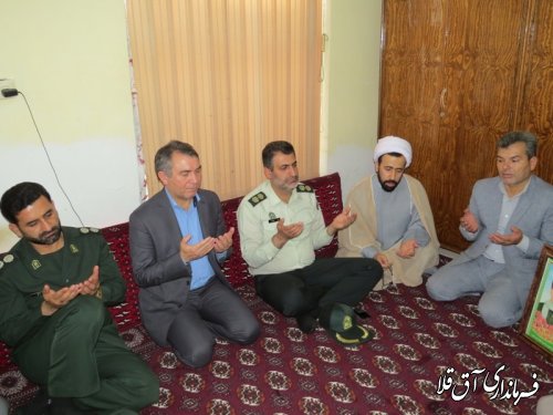 دیدار فرماندار شهرستان آق قلا با خانواده شهید نیروی انتظامی