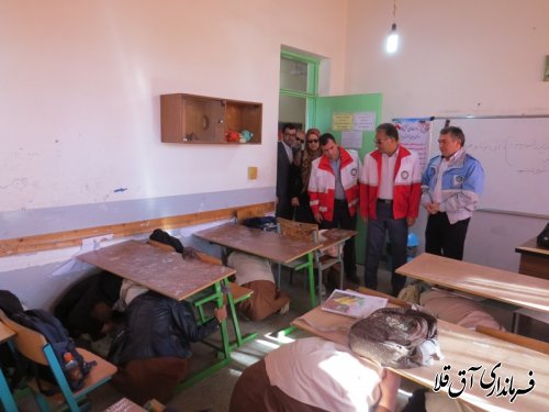 مانور ایمنی در برابر زلزله در مدارس شهرستان آق قلا برگزار شد