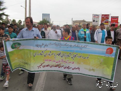 پیاده روی خانوادگی در شهرستان آق قلا برگزار شد