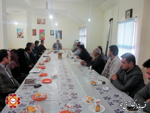 فرماندار شهرستان آق قلا بر ترویج فرهنگ مطالعه و کتاب خوانی تاکید کرد