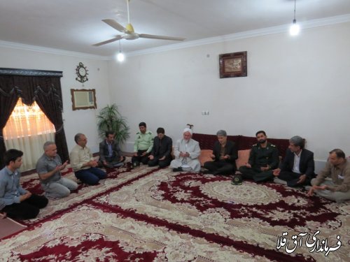 دیدار فرماندار شهرستان آق قلا با خانواده شهید و جانباز مبارزه با مواد مخدر