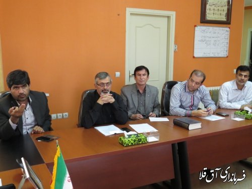 بررسی مشکلات پروژه  ساخت مرکز بیماریهای اسب با حضور مدیران استان