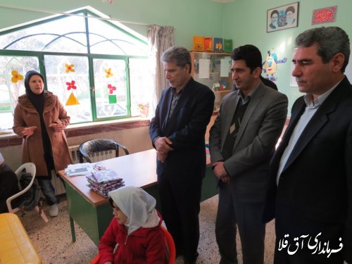 فرماندارآق قلا از آموزشگاه کودکان استثنایی گل محمدی بازدید کرد