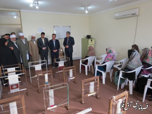 اولین کارگاه آموزشی فرش ریز بافت در شهرستان آق قلا افتتاح گردید
