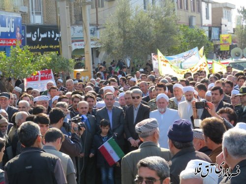 مراسم راهپیمایی یوم الله ۲۲ بهمن‌ ماه درشهر آق قلا برگزار شد