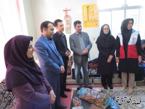 به مناسبت هفته بزرگداشت مقام شامخ مادر و زن از مادران مرکز توانبخشی یاشار شهر آق قلا تجلیل شد