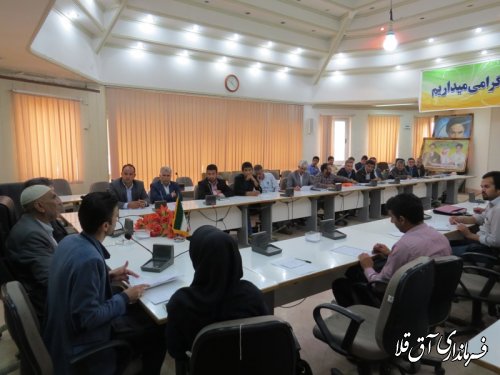 جلسه توجیهی بسته های نرم افزاری ویژه دهیاران شهرستان آق قلا برگزار شد