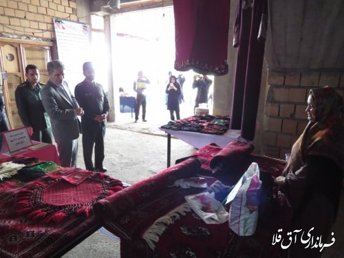 بازدید فرماندار شهرستان آق قلا  از نمایشگاه عفاف و حجاب