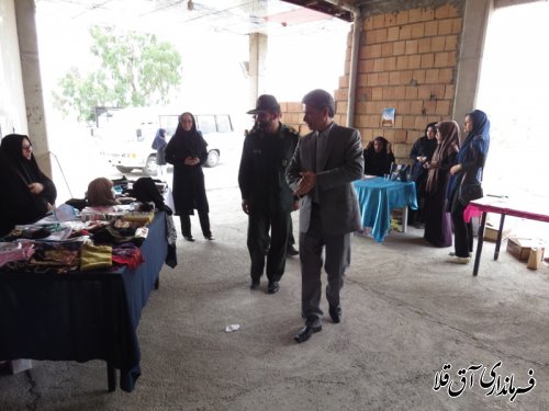 بازدید فرماندار شهرستان آق قلا  از نمایشگاه عفاف و حجاب