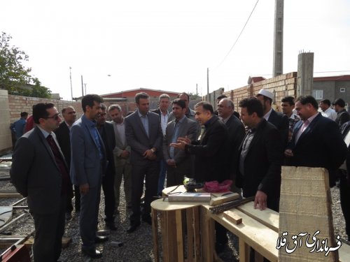 بازدید مدیران استانی از کارگاههای مبل سازی روستای عطا آباد بخش مرکزی شهرستان
