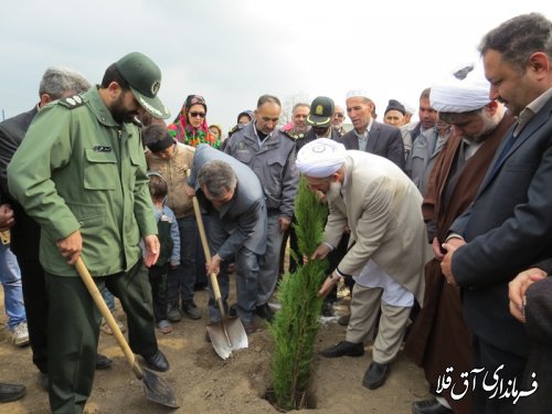 مراسم روز درختکاری و احداث بوستان روستایی شهدای اونق یلقی علیای بخش مرکزی