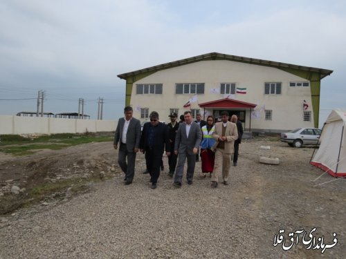 آئین استقبال فرماندار و مسئولین از اولین مسافران نوروزی در شهرستان آق قلا