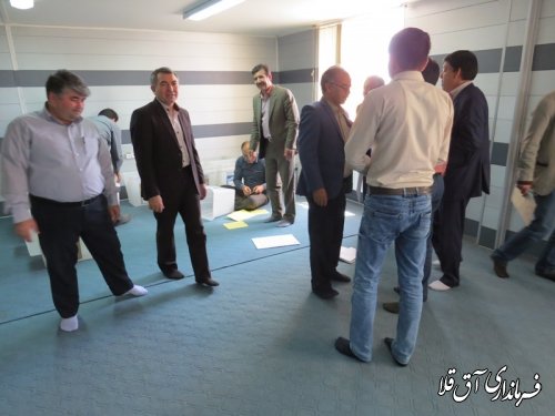 بازدید رئیس ستاد انتخابات شهرستان آق قلا از نحوه آماده سازی صندوق های اخذ رای