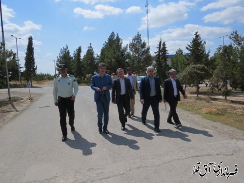 بازدید فرماندار و اعضای شورای تامین شهرستان آق قلا  از واحد تولیدی کانسار خزر