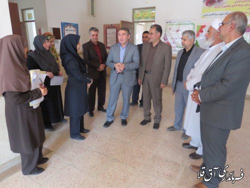 بازدید فرماندار از دبستان شهید مدنی شهر آق قلا