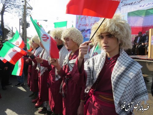 حضور پرشور مردم در راهپیمایی یوم الله 22 بهمن شهر آق قلا به روایت تصویر