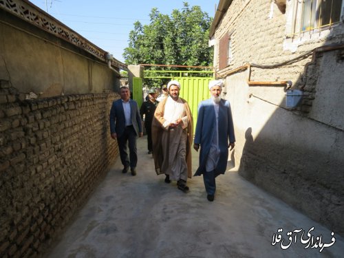 فرماندار شهرستان آق قلا با خانواده شهید"مراد گلدی مدنی"دیدار کرد