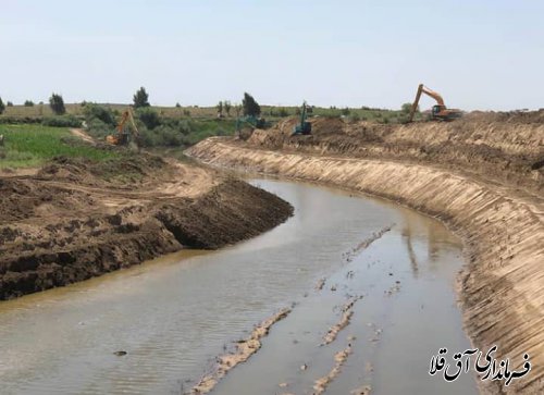 فرماندار شهرستان آق قلا از عملیات اجرایی لایروبی رودخانه گرگانرود بازدید بعمل آورد