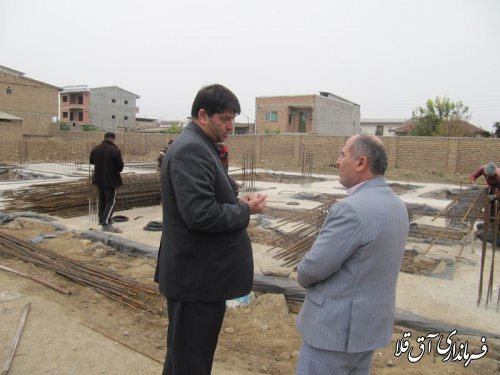 فرماندار از پیشرفت فیزیکی مدارس در حال ساخت شهر آق قلا بازدید کرد