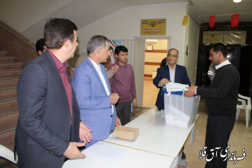 روند شمارش آراء و تحویل صندوق به ستاد انتخابات شهرستان آق قلا آغاز شد