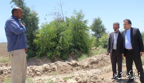 بازدید فرماندار از محل شکستگی خط انتقال آب شرب روستای یلمه سالیان 